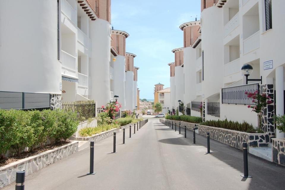 Hillasol Vakantiewoning El Pinet Beach La Marina Exterior photo